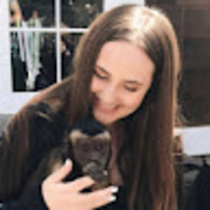 Meet your Posher, Cayla